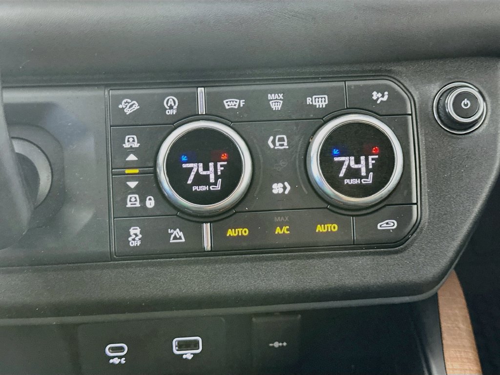 Used 2021 Land Rover Defender 110 X AWD/4WD image 18