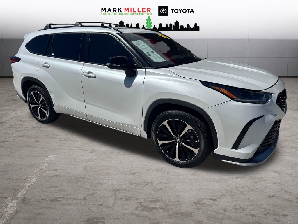 Certified 2022 Toyota Highlander XSE AWD/4WD image 7