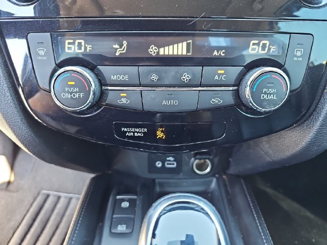 Used 2020 Nissan Rogue SL w/ Premium Package FWD image 27
