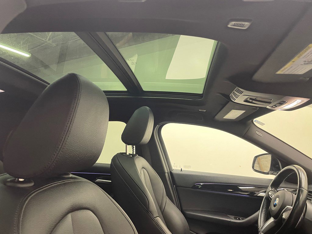 Used 2022 BMW X2 M35i w/ Shadowloine Package image 16