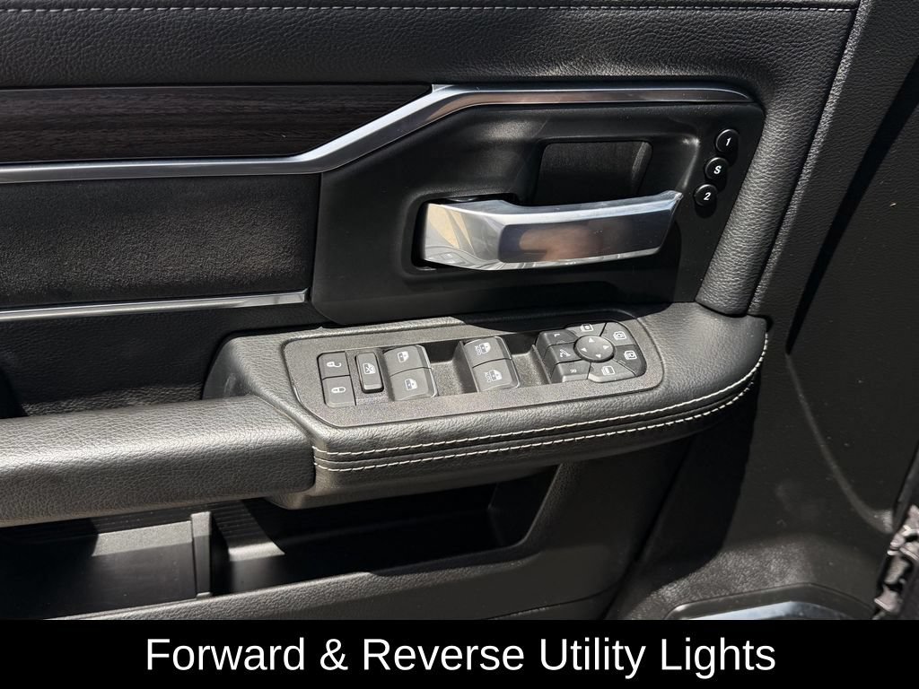 Used 2025 RAM 2500 Laramie w/ Sport Appearance Package AWD/4WD image 31