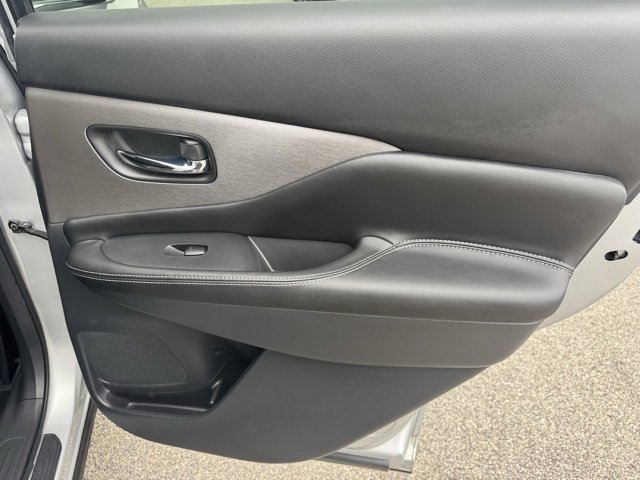 Used 2020 Nissan Murano S image 32