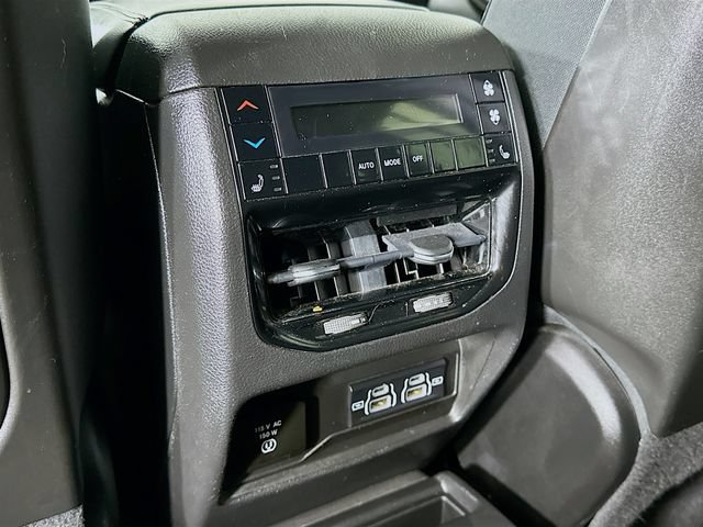 Used 2022 Jeep Grand Cherokee L Limited AWD/4WD image 11