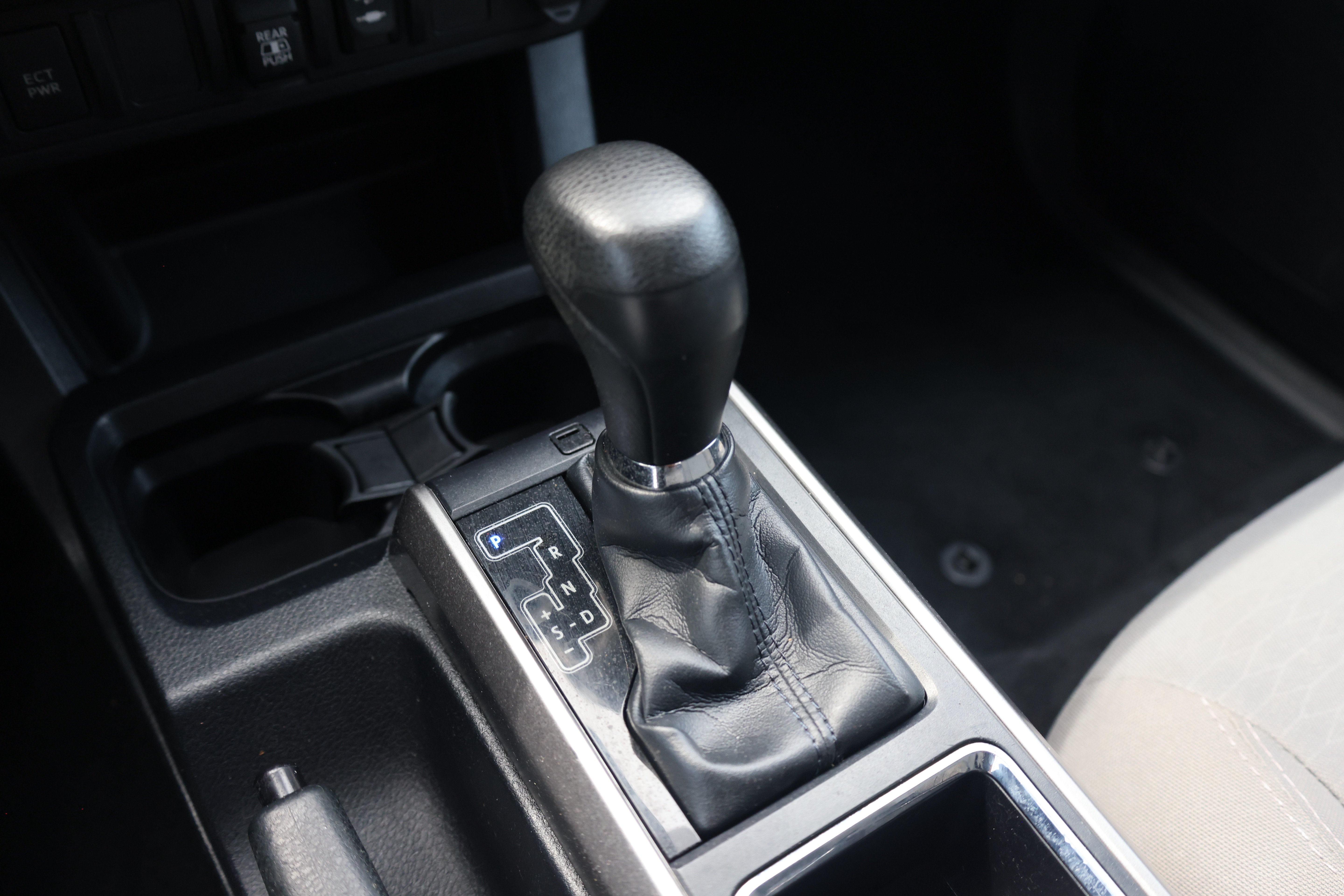 Used 2019 Toyota Tacoma SR5 RWD image 10