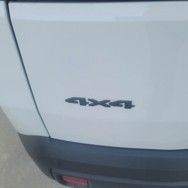 New 2026 Jeep Cherokee Laredo image 33