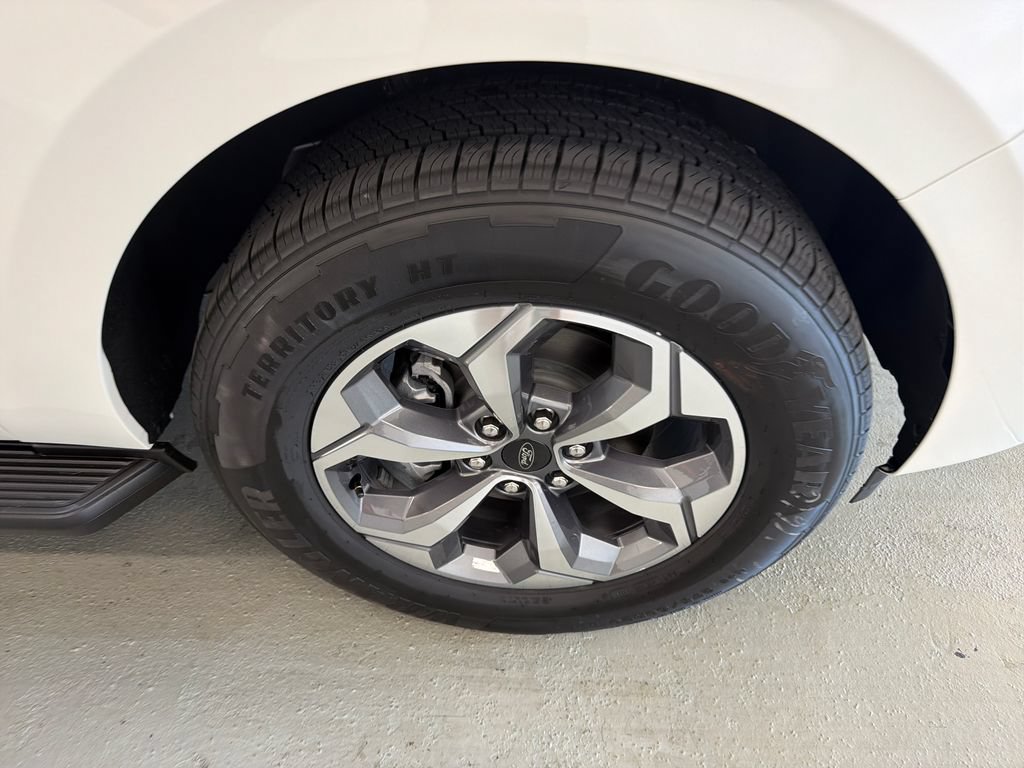 New 2027 Ford Expedition Max Active RWD image 5