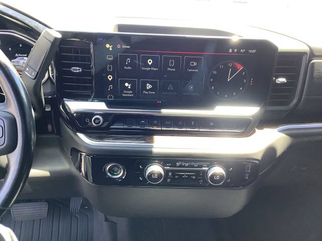 Used 2022 GMC Sierra 1500 Elevation w/ LPO, Elevation Black Package AWD/4WD image 18