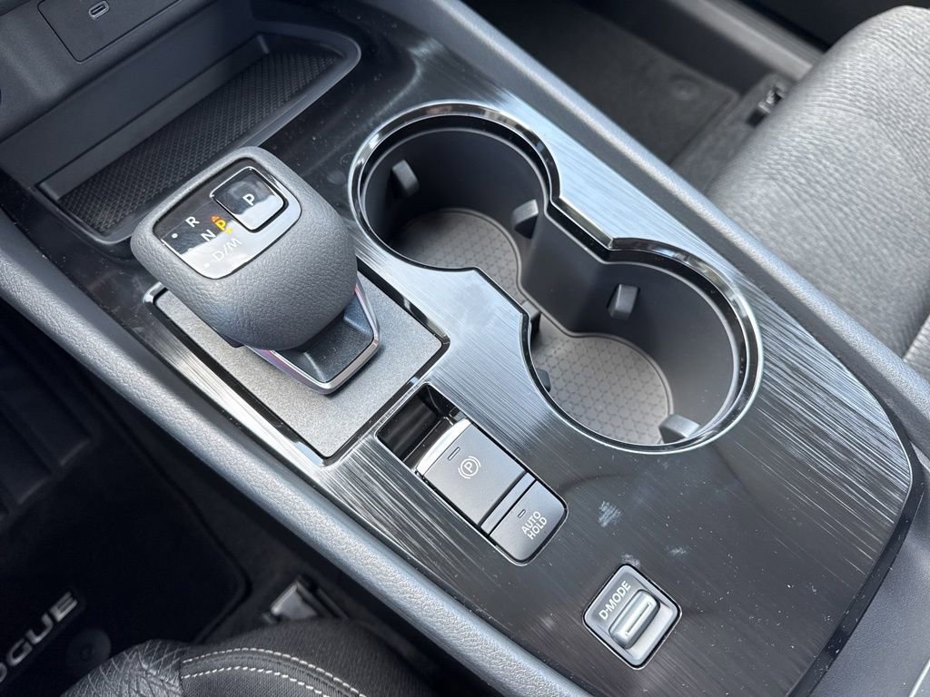 New 2026 Nissan Rogue SV FWD image 31