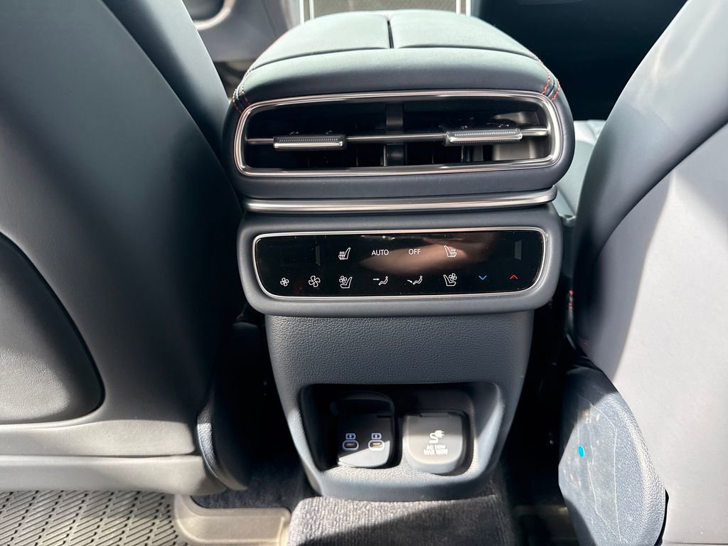 New 2026 Genesis GV80 3.5T e-SC AWD/4WD image 13