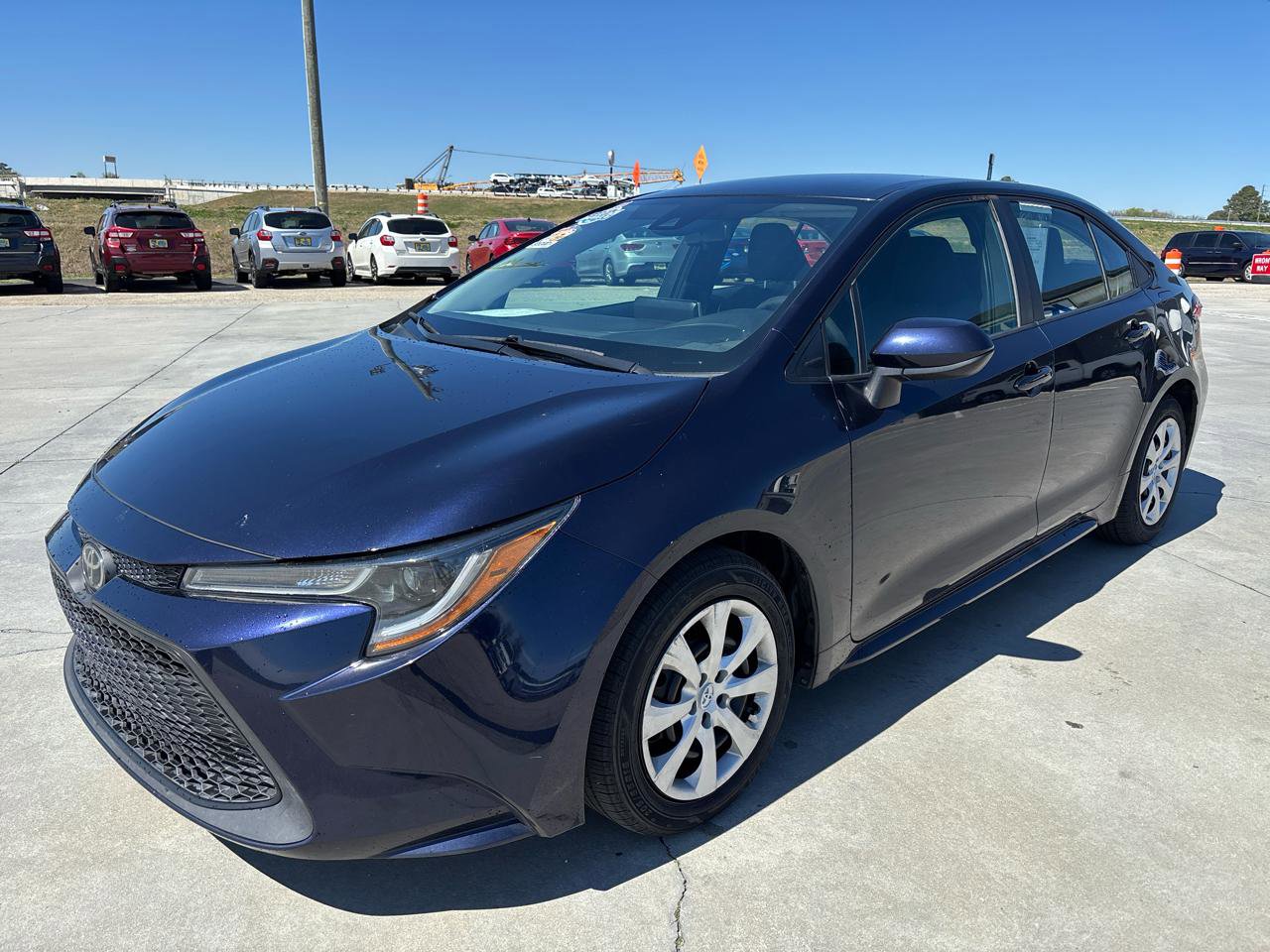 Used 2021 Toyota Corolla LE image 8