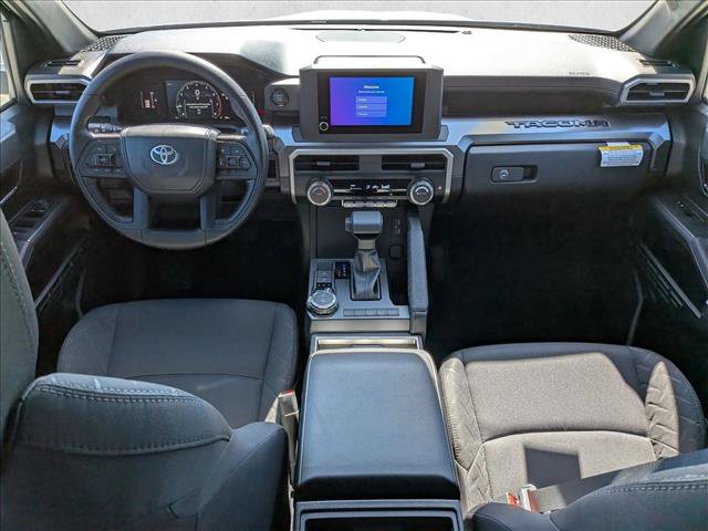 Certified 2025 Toyota Tacoma SR5 AWD/4WD image 14