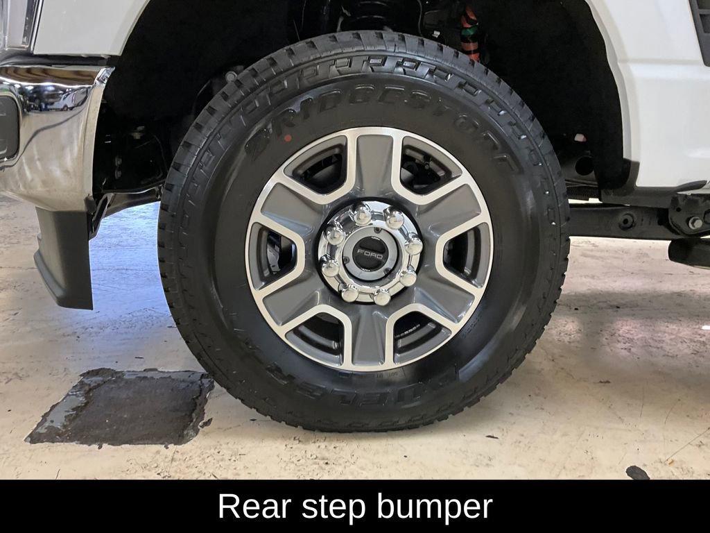 Used 2025 Ford F250 XLT image 17