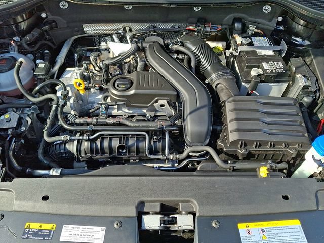 Used 2025 Volkswagen Taos SE FWD image 28