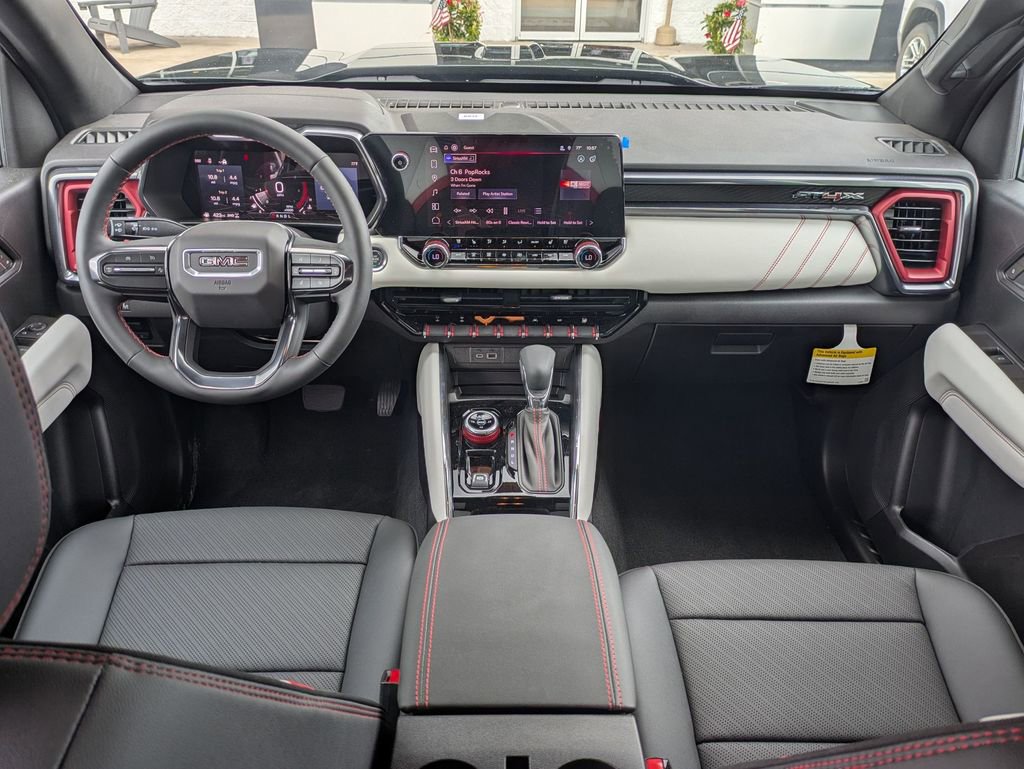 New 2025 GMC Canyon AT4 w/ AT4X Package AWD/4WD image 10