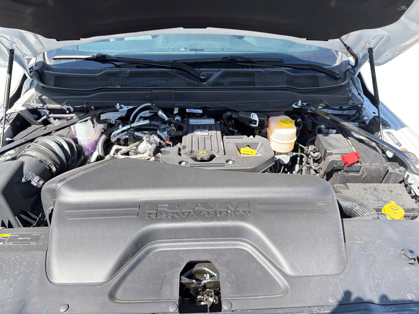 New 2026 RAM 3500 Tradesman AWD/4WD image 24