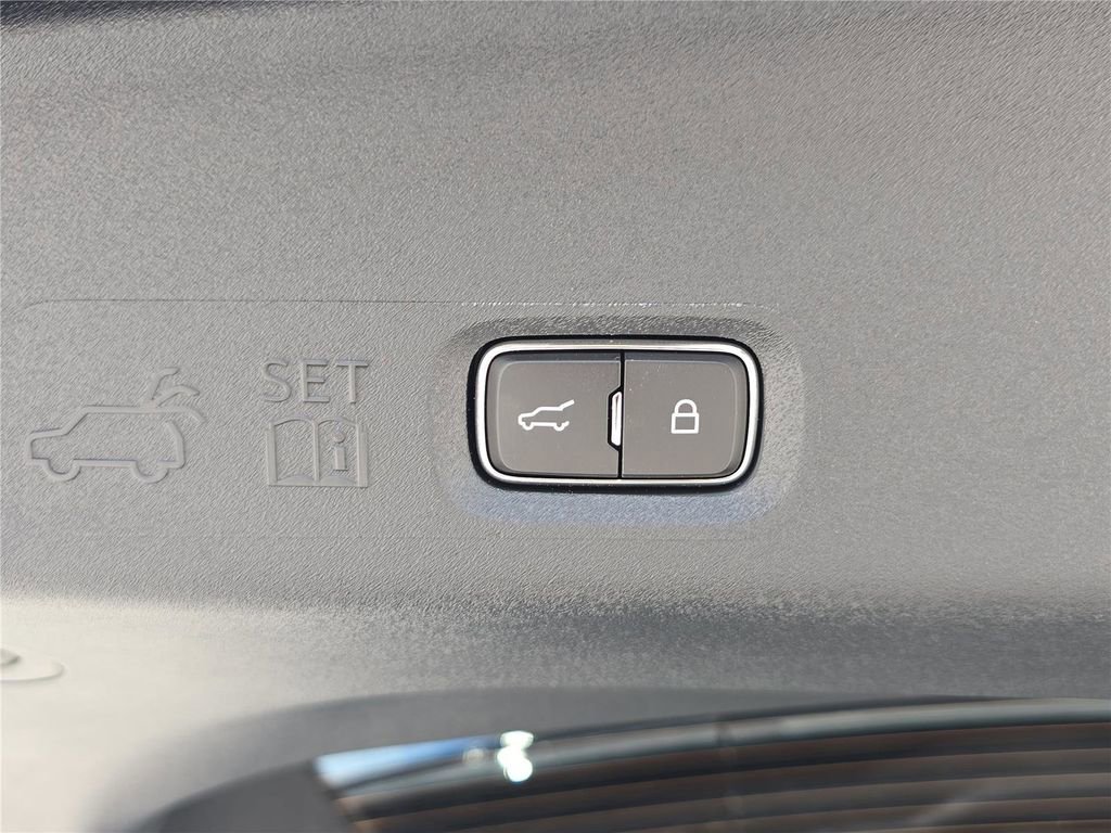 New 2025 Lincoln Navigator Black Label image 12