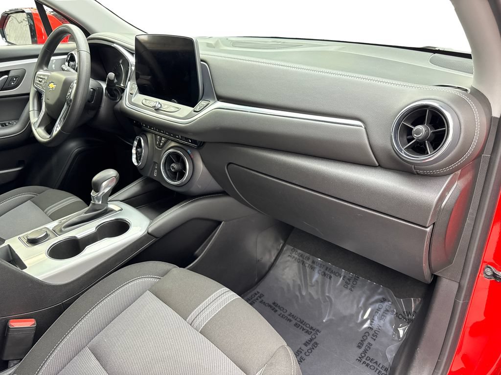Used 2025 Chevrolet Blazer LT FWD image 51
