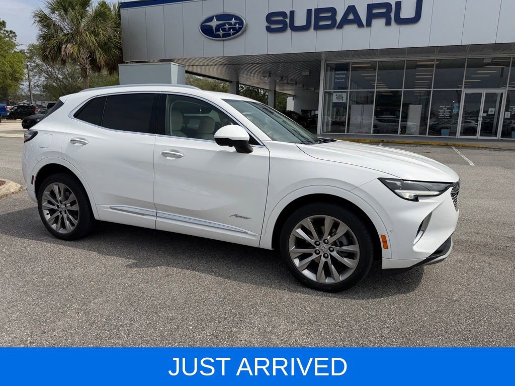 Used 2022 Buick Envision Avenir w/ Technology Package II FWD image 1