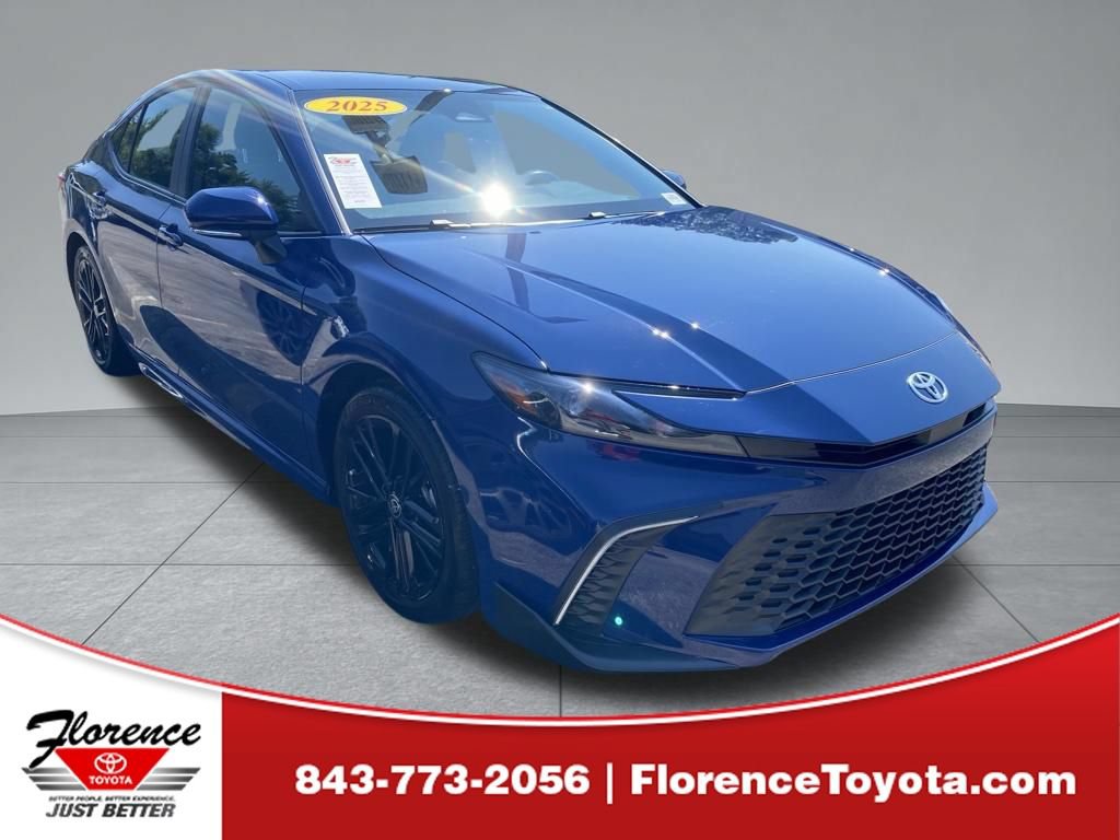 Used 2025 Toyota Camry SE w/ Multimedia Upgrade Package