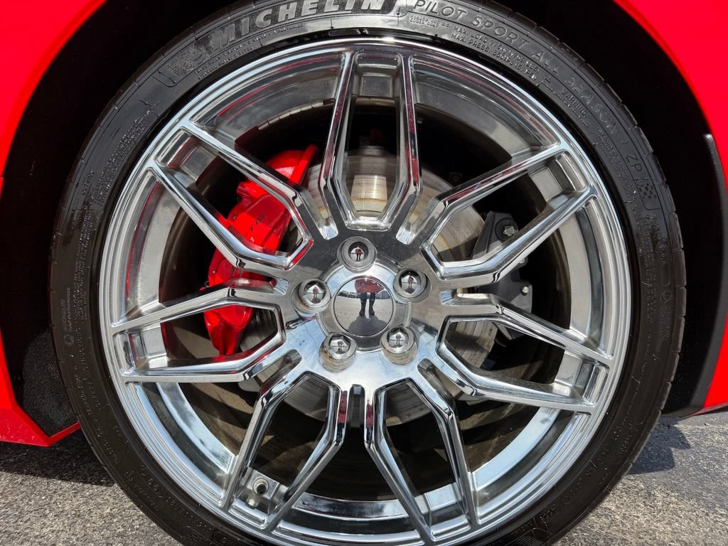 Used 2021 Chevrolet Corvette Stingray Preferred Cpe w/ Z51 Performance Package RWD image 17