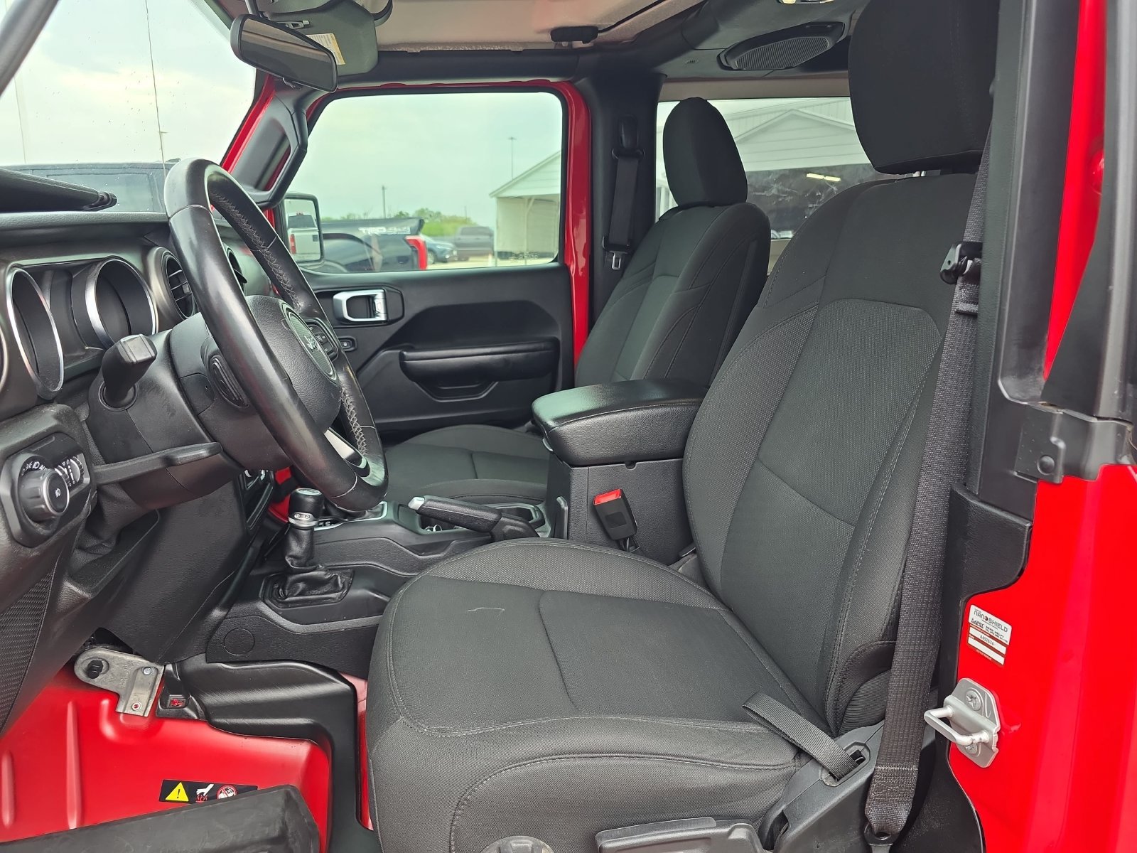 Used 2020 Jeep Wrangler Sport AWD/4WD image 12