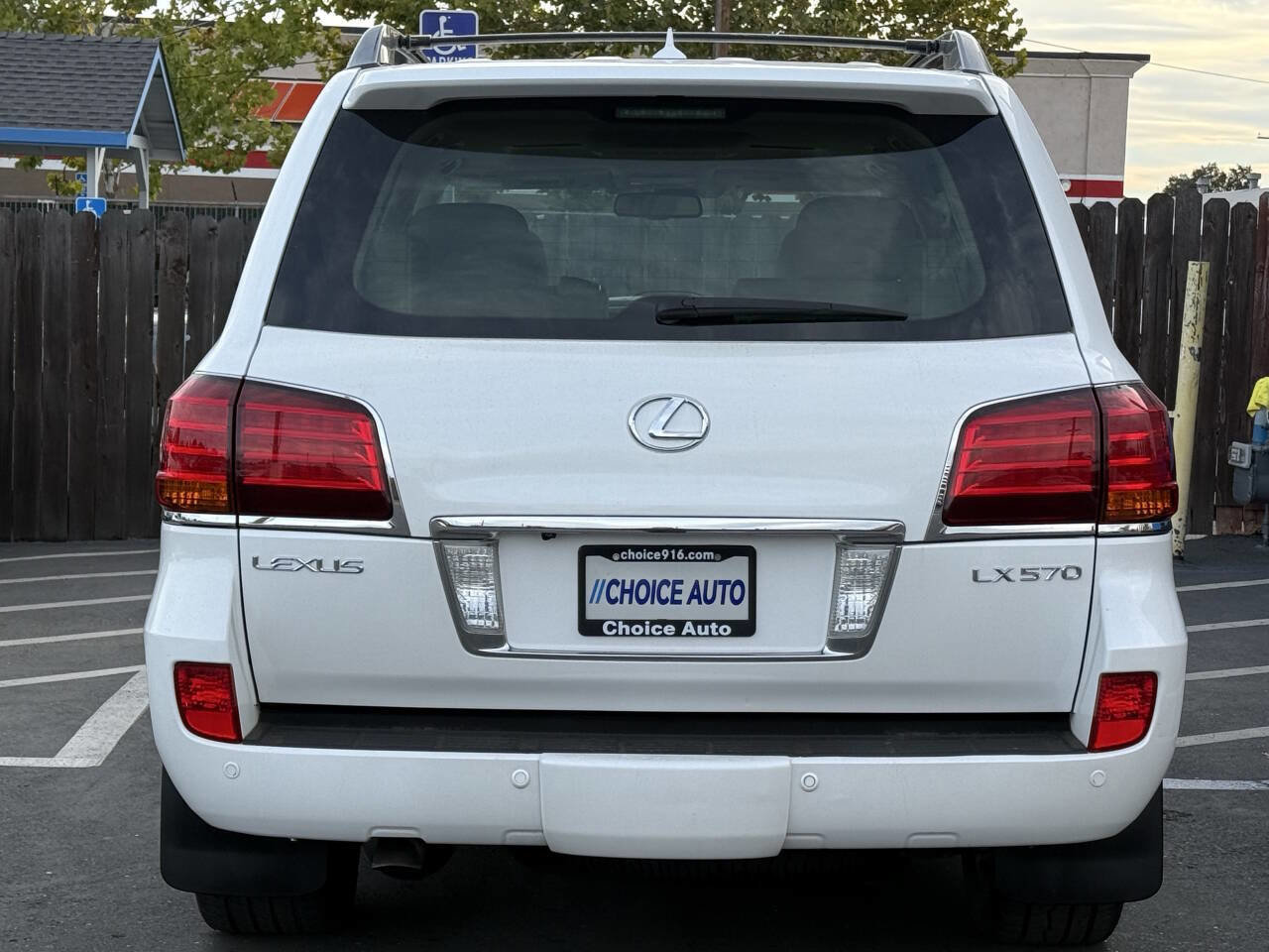 Used 2009 Lexus LX 570 4WD image 5