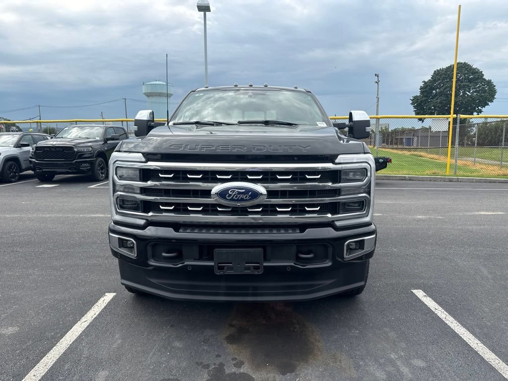 Used 2023 Ford F350 Platinum AWD/4WD image 5