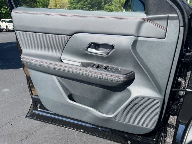 New 2025 Nissan Kicks SR image 33