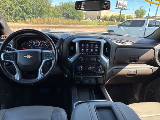 Used 2020 Chevrolet Silverado 2500 LTZ w/ LTZ Convenience Package AWD/4WD image 13