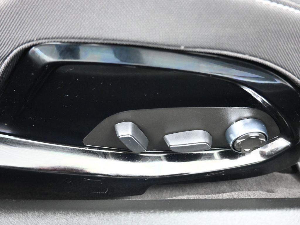 Used 2020 Chevrolet Corvette Stingray Premium Cpe w/ 3LT Preferred Equipment Group image 40