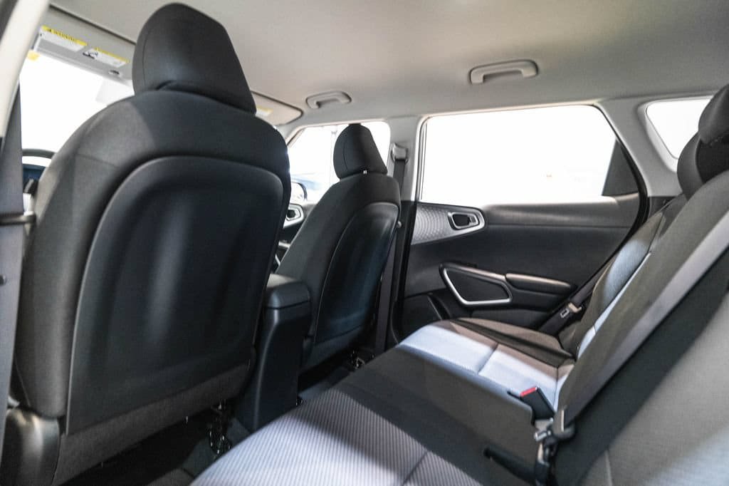 Used 2025 Kia Soul LX FWD image 14