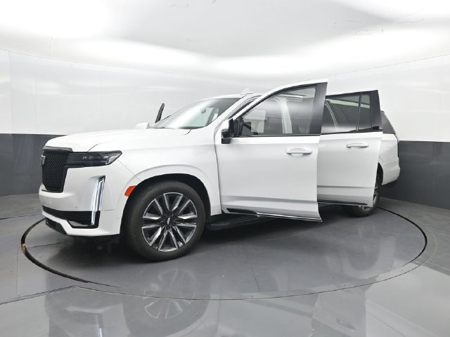 Used 2023 Cadillac Escalade ESV Sport Platinum w/ LPO, ONYX Package AWD/4WD image 30