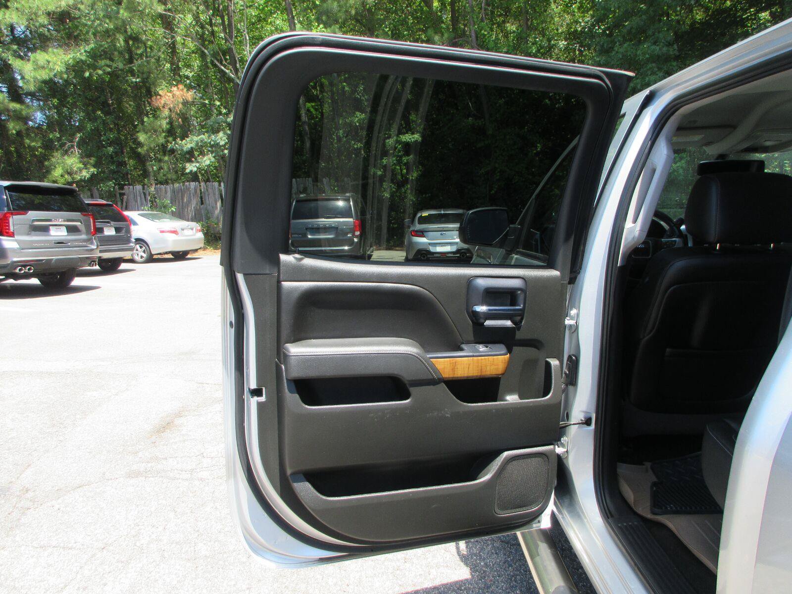 Used 2014 GMC Sierra 1500 SLT w/ Suspension Package, Off-Road RWD image 14