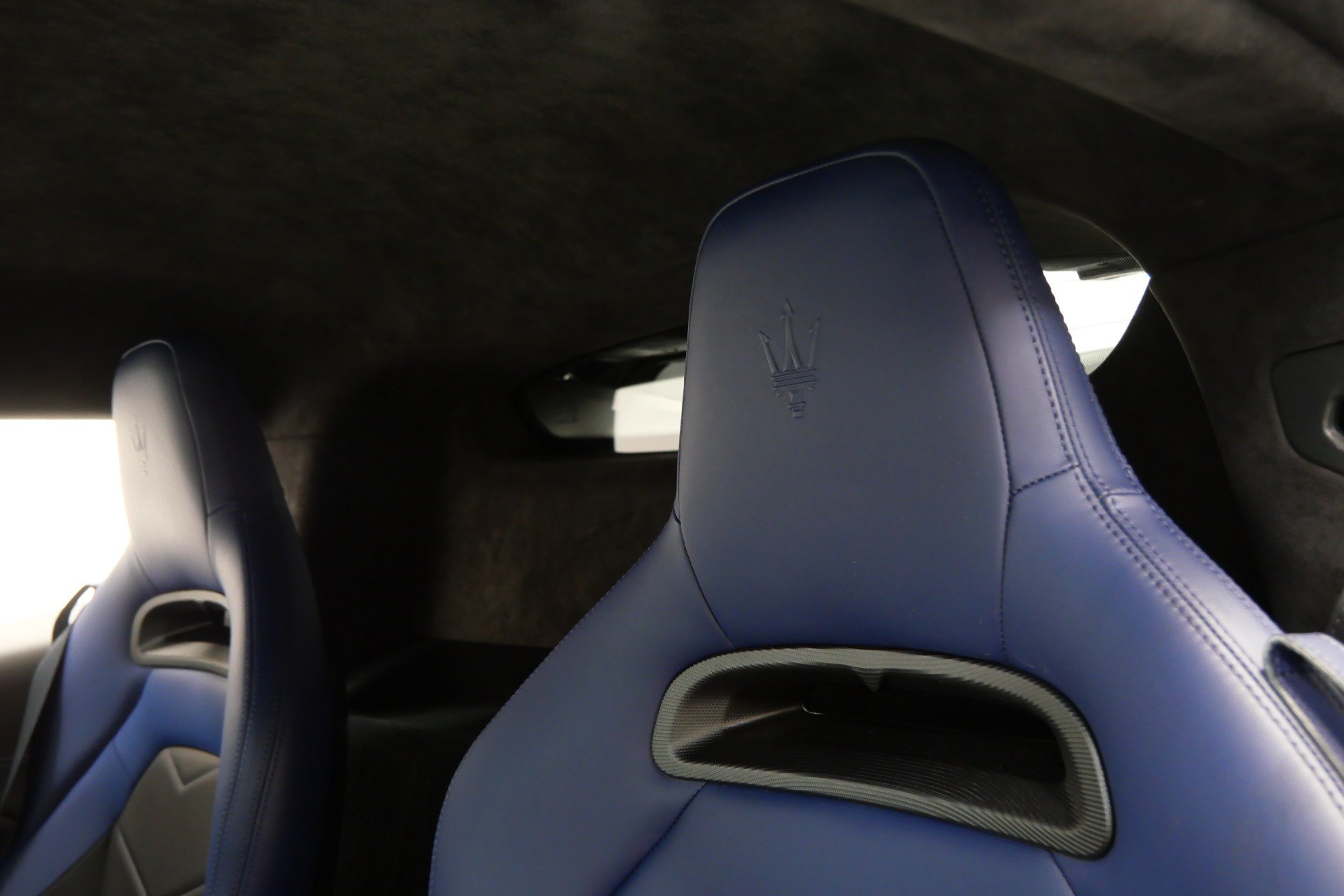 Used 2023 Maserati MC20 Coupe RWD image 32