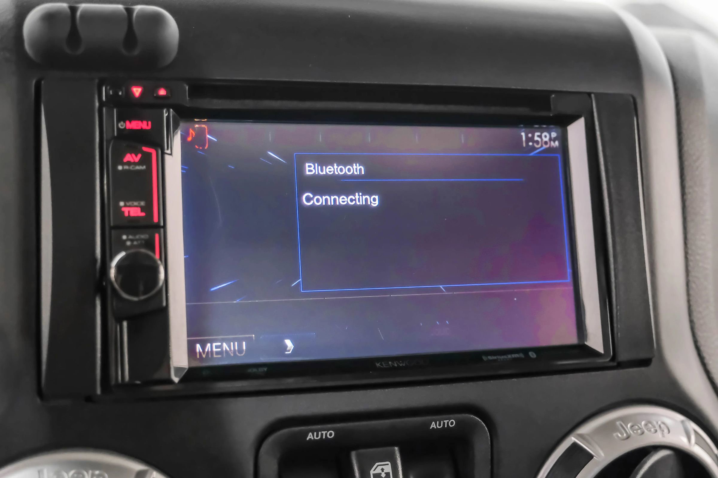 Used 2014 Jeep Wrangler Unlimited Sahara image 19