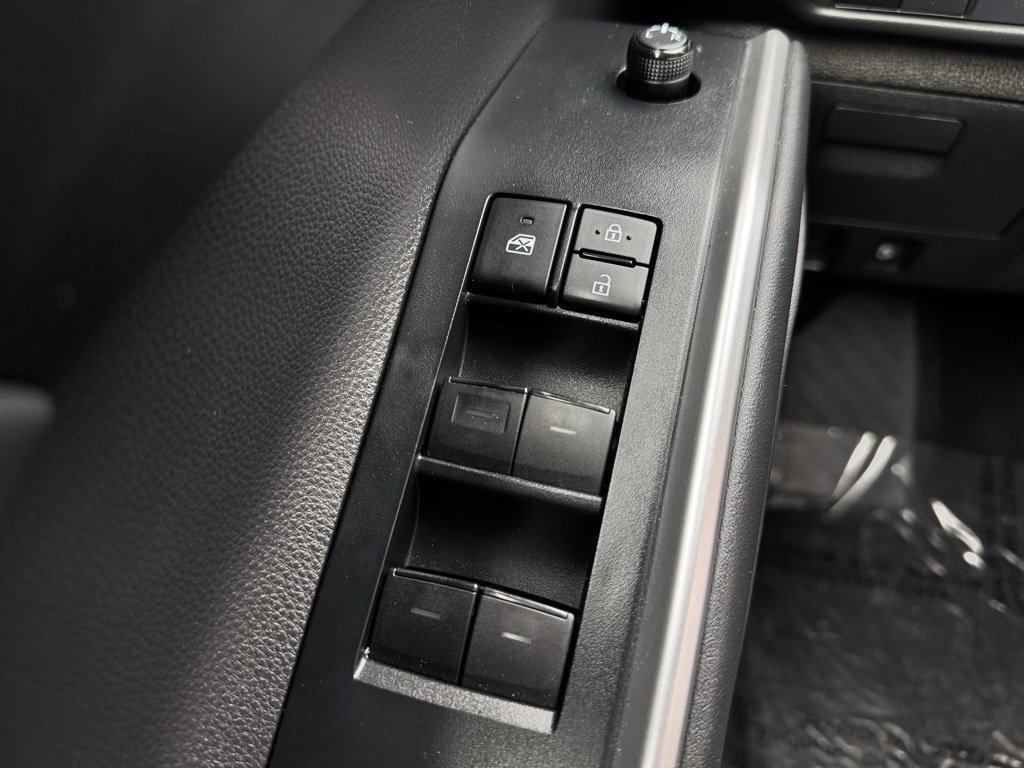 Certified 2021 Toyota Highlander XLE image 34