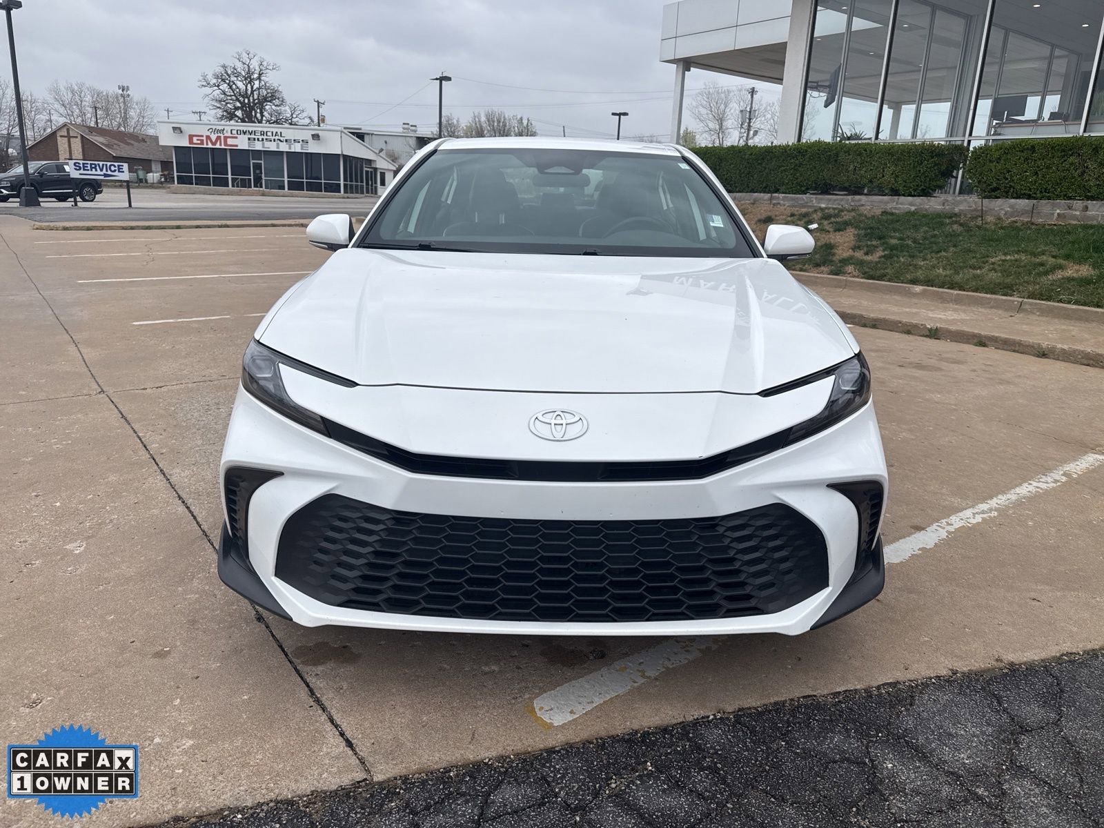 Used 2025 Toyota Camry SE image 8