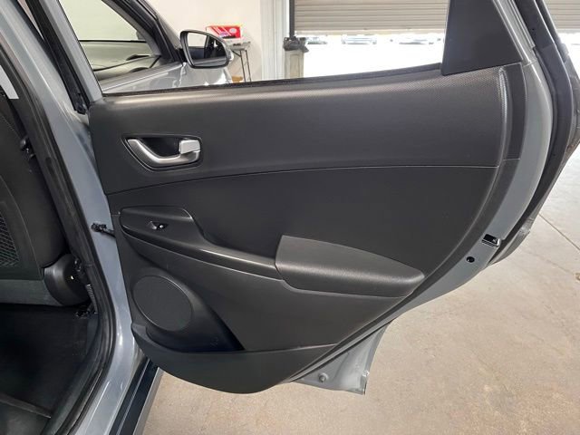 Used 2023 Hyundai Kona SE FWD image 15