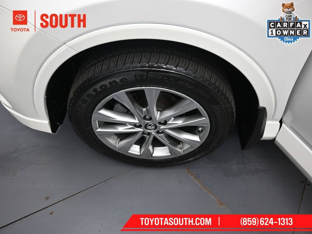 Used 2017 Toyota RAV4 Platinum image 37