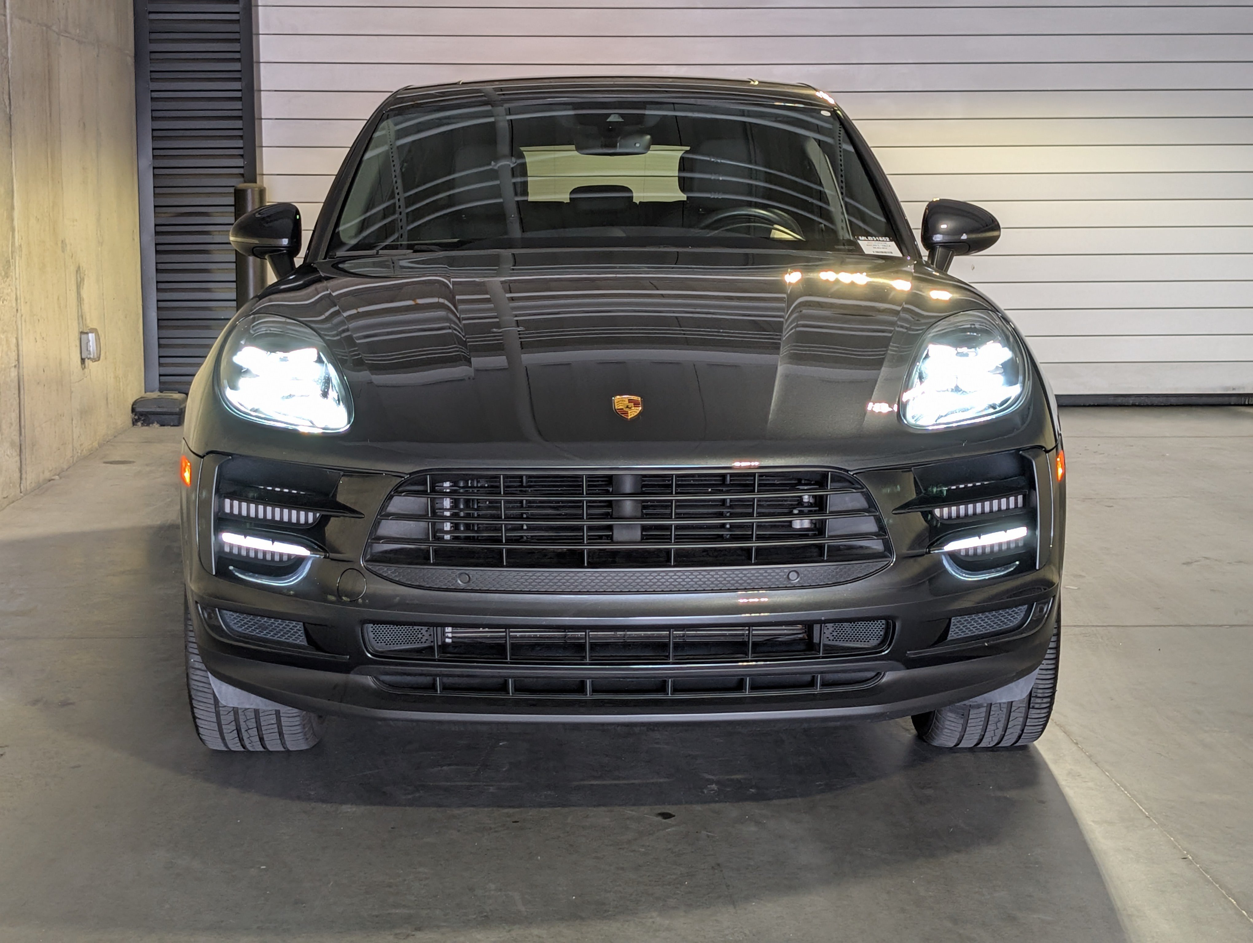 Certified 2021 Porsche Macan S AWD/4WD image 12
