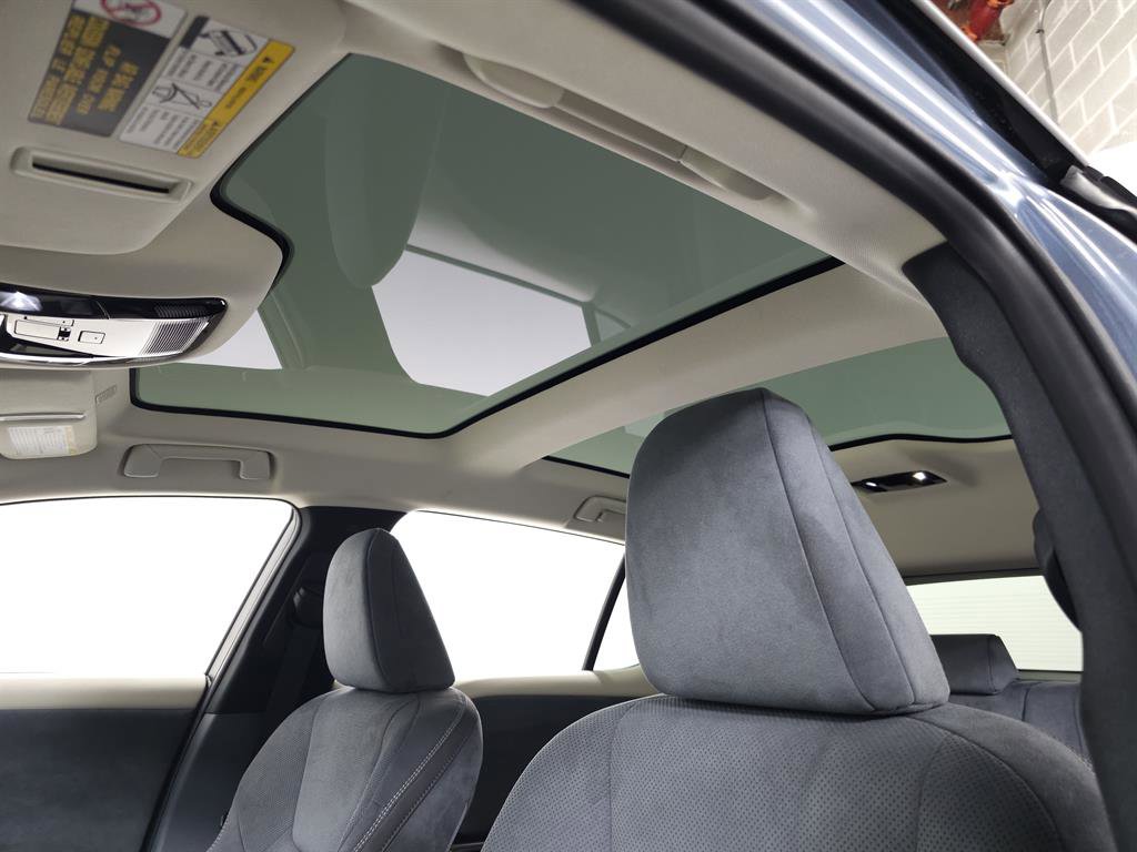 Used 2024 Lexus RZ 300e Premium image 16