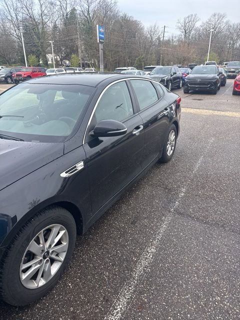 Used 2018 Kia Optima LX FWD image 2