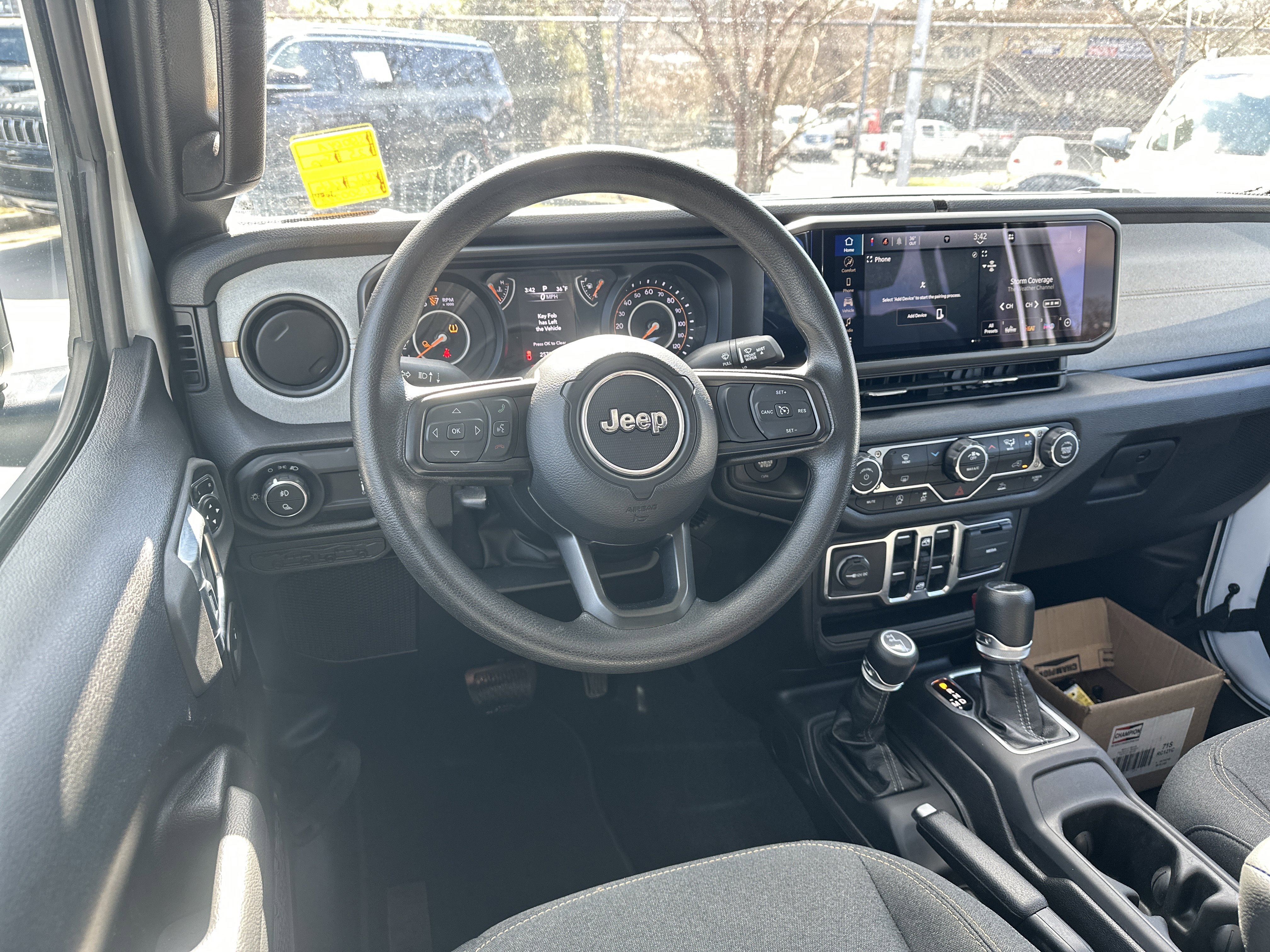 Used 2025 Jeep Gladiator Sport image 17