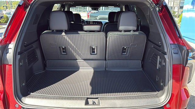 New 2026 Chevrolet Traverse RS w/ LPO, Floor Liner Package image 7