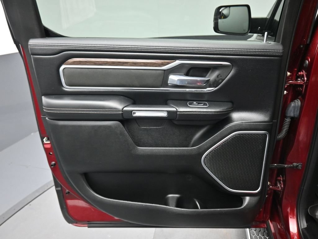 Used 2020 RAM 1500 Laramie AWD/4WD image 35