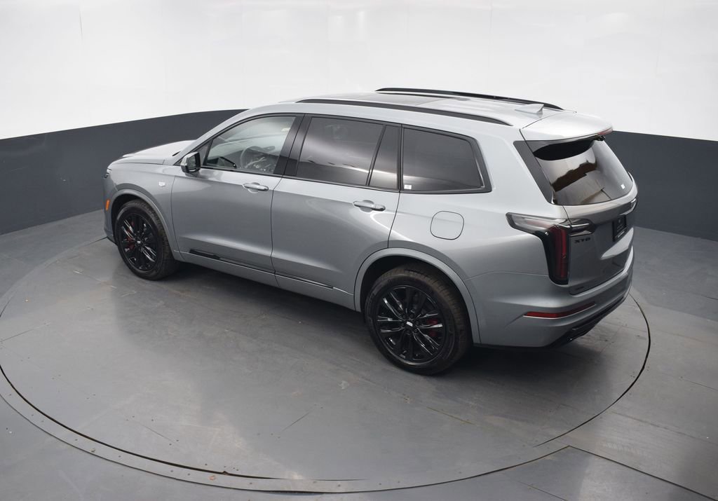 Used 2024 Cadillac XT6 Sport w/ LPO, ONYX Package image 41