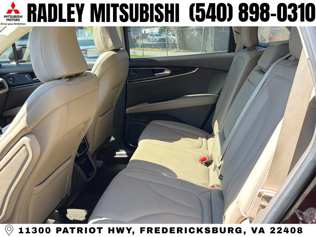 Used 2023 Lincoln Nautilus Reserve w/ Equipment Group 201A image 10