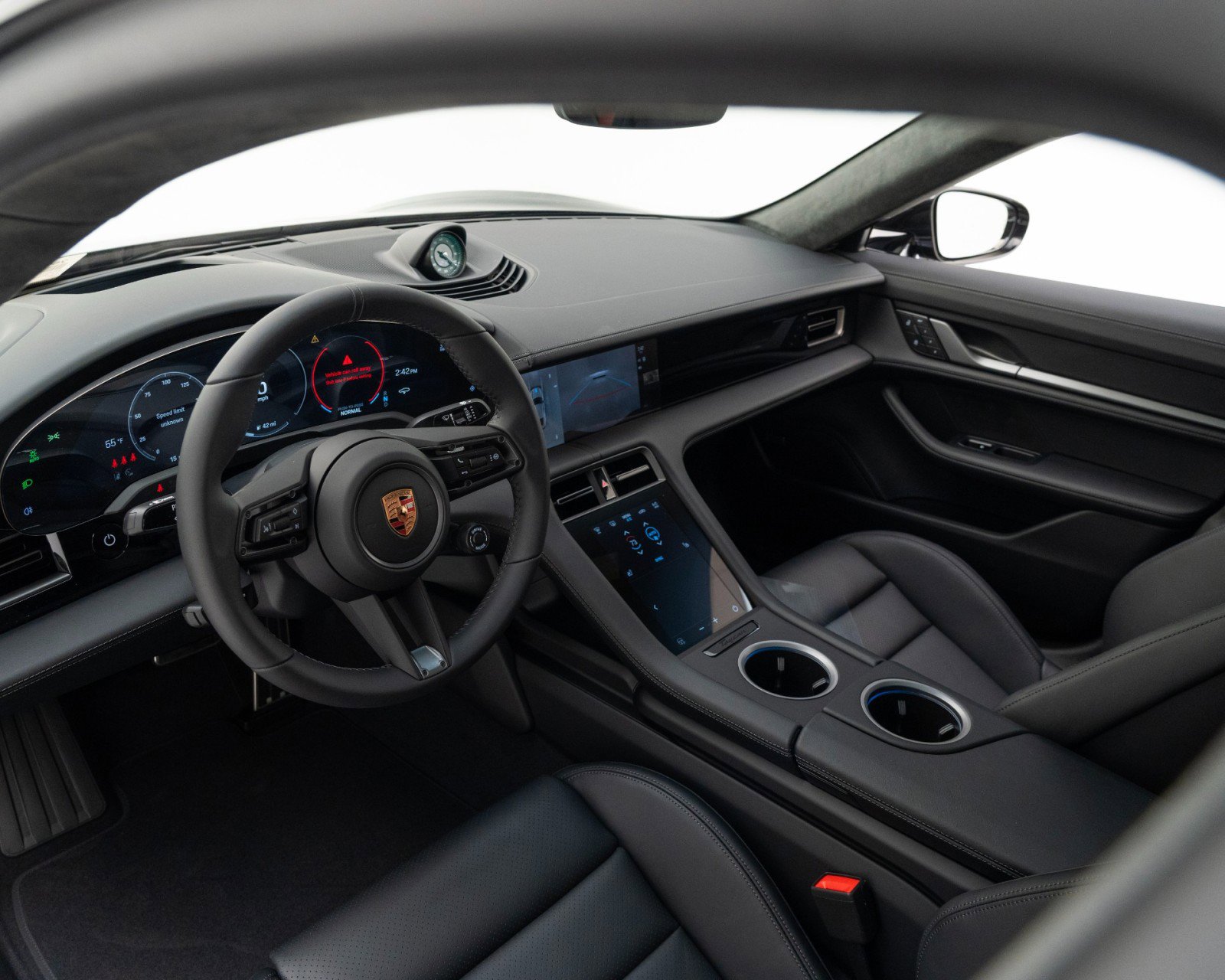New 2026 Porsche Taycan GTS image 4