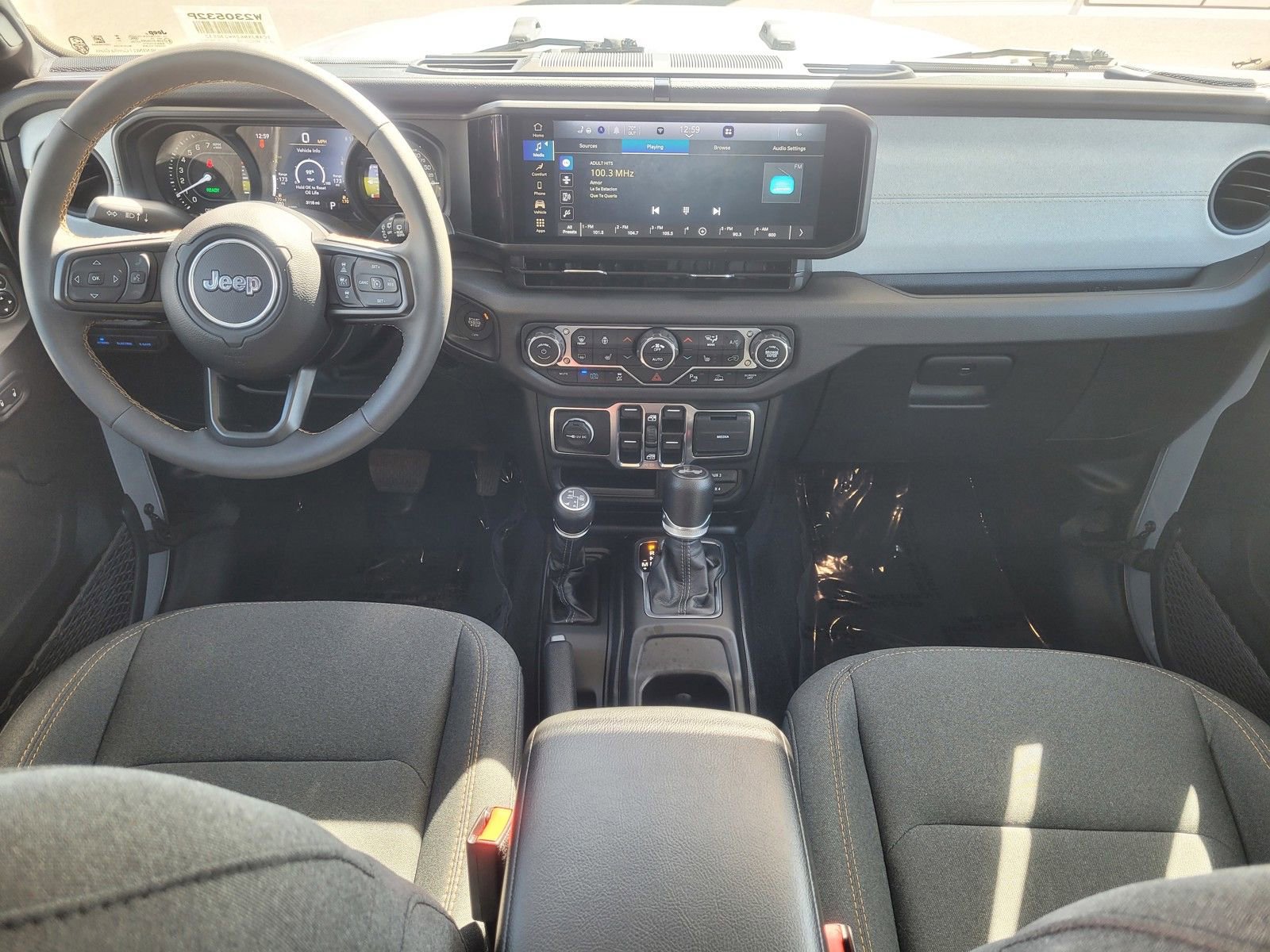 Used 2024 Jeep Wrangler Unlimited w/ Convenience Group image 13