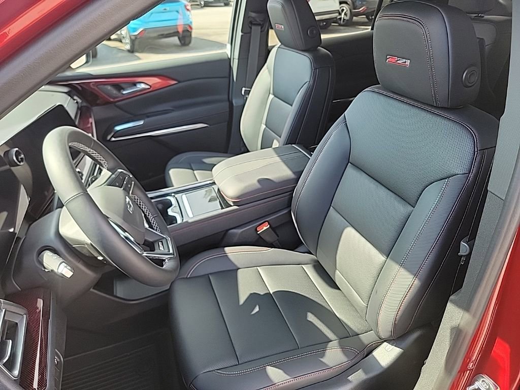 New 2026 Chevrolet Traverse Z71 w/ LPO, Floor Liner Package AWD/4WD image 9